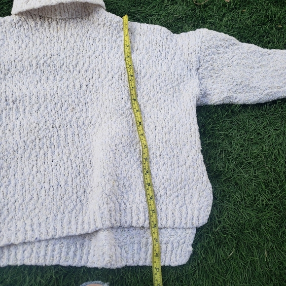 Thick Knitted Fashion Nova Sweater - Picture 6 of 10